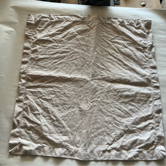 Unbranded Set of Two Oatmeal Tan Linen Napkins - Picture 5 of 13